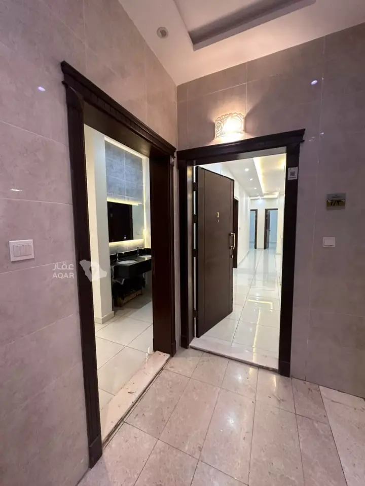 5 bedroom apartment in Al Wurud, Jeddah 18