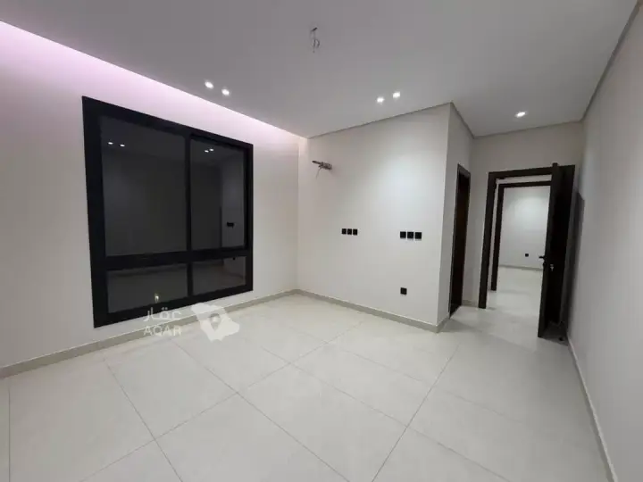 3 bedroom apartment in Al Nuzhah, Jeddah 9