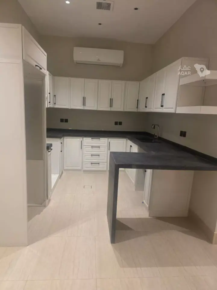 3 bedroom apartment in Al Rimal, Riyadh 2