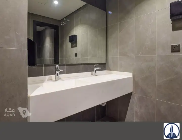 2 bedroom office in Al Khalidiyyah, Jeddah 6