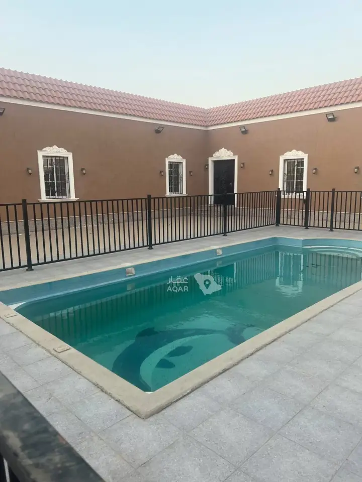4 bedroom villa in Az Zomorod, Jeddah 4