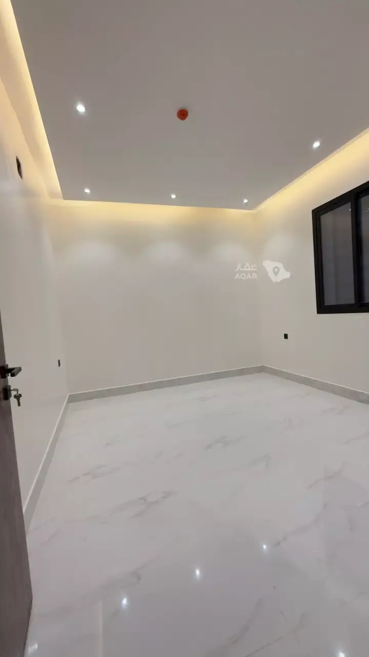 3 bedroom apartment in Okaz, Riyadh 8