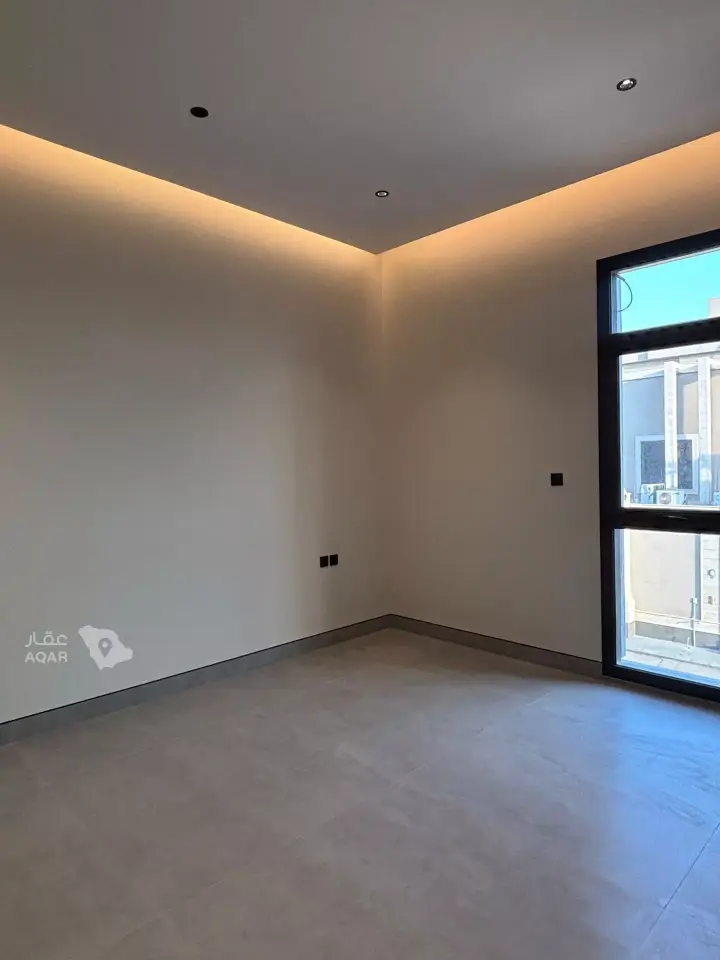 5 bedroom villa in Al Aridh, Riyadh 11