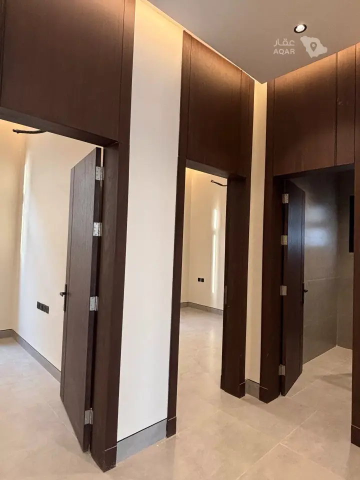 5 bedroom villa in Al Aridh, Riyadh 19