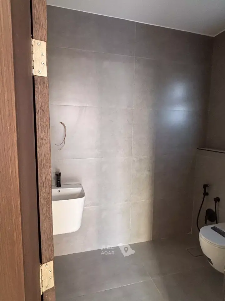 5 bedroom villa in Al Aridh, Riyadh 17