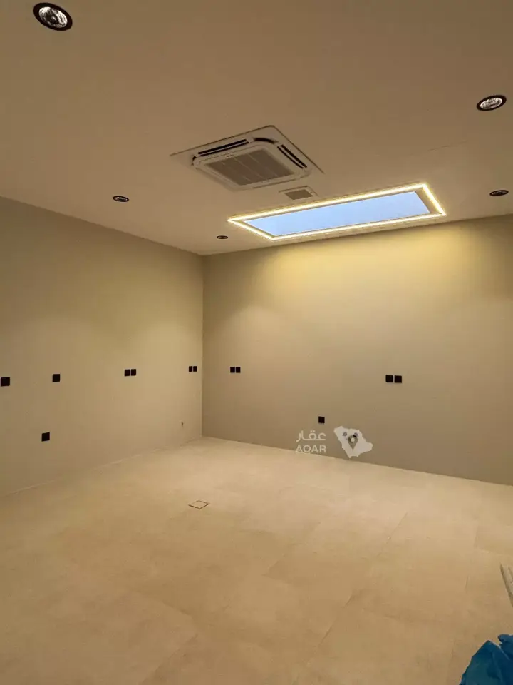5 bedroom villa in Al Aridh, Riyadh 4