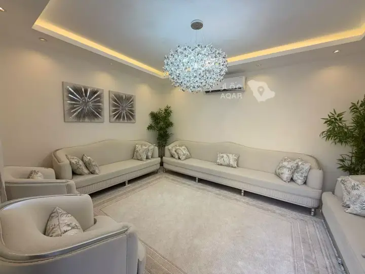 3 bedroom villa in Al Janadriyah, Riyadh 7