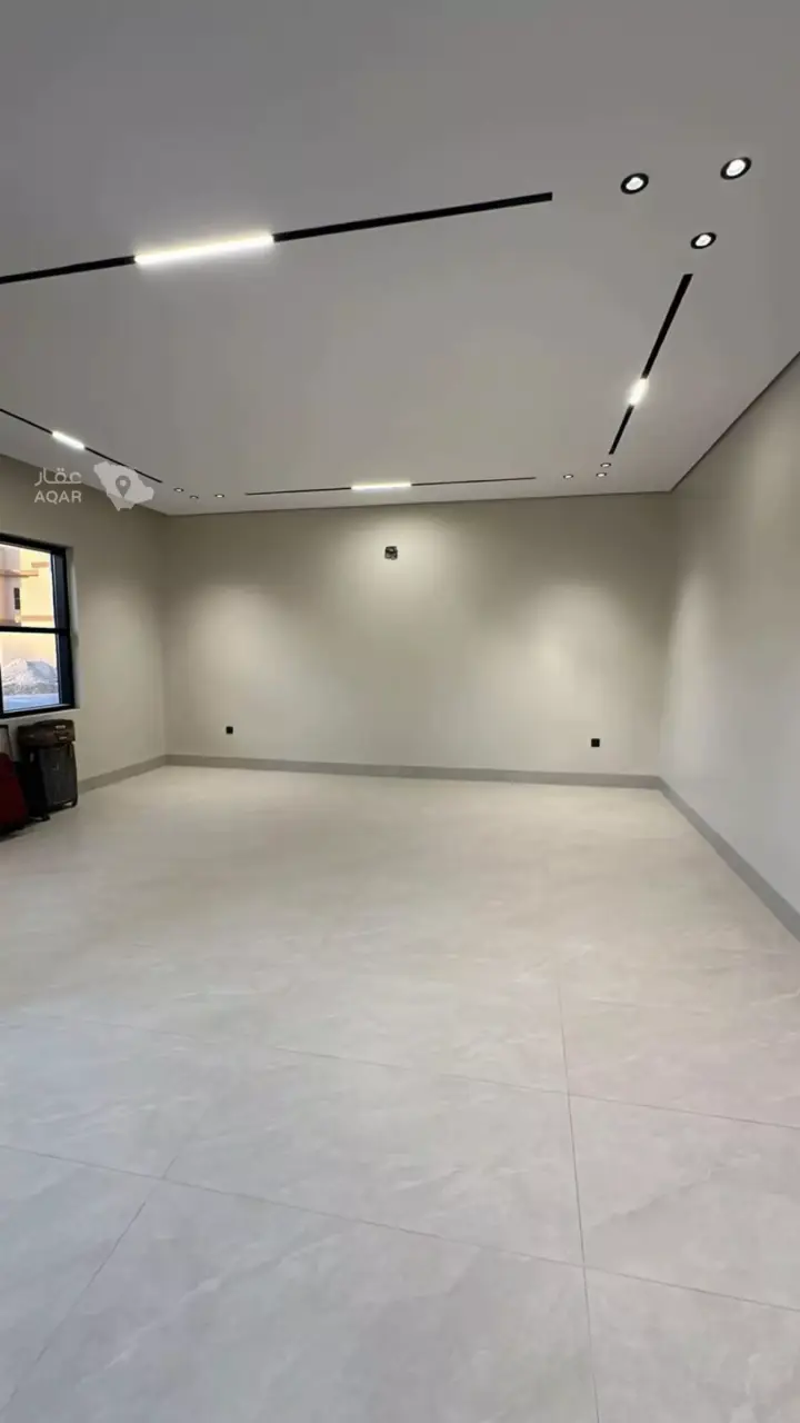 4 bedroom villa in Al Mahdiyyah, Riyadh 6