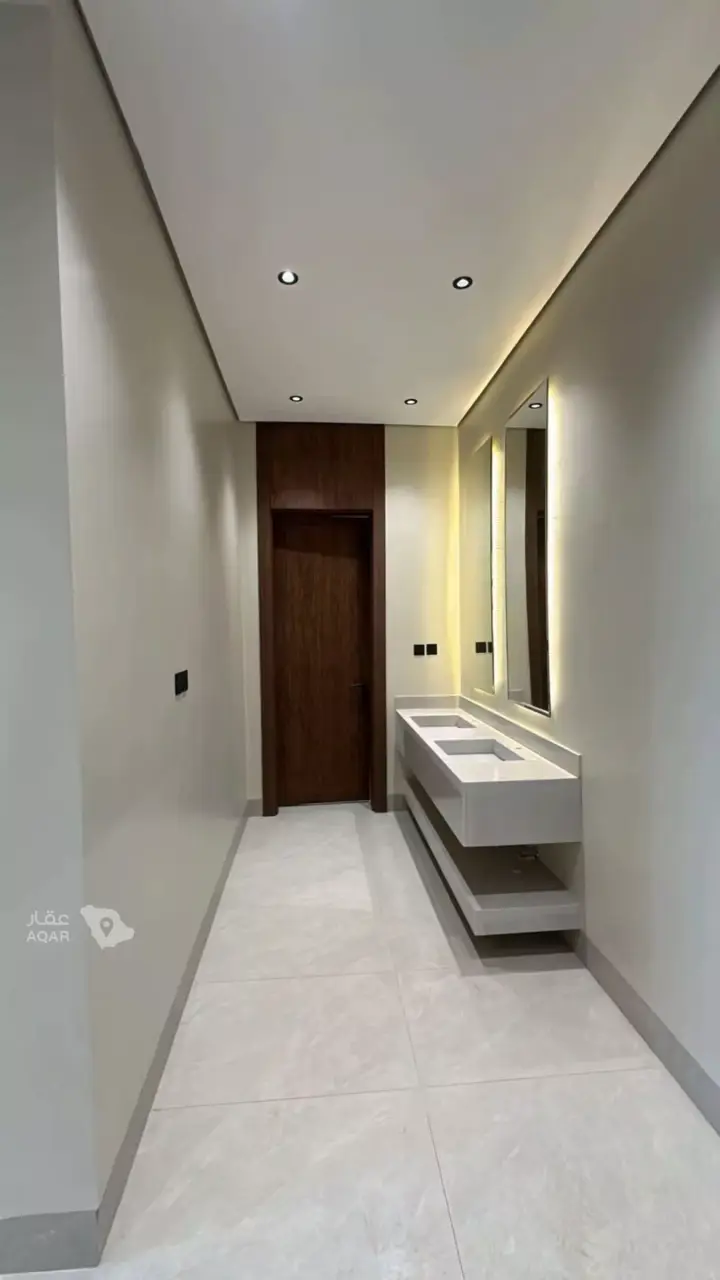 4 bedroom villa in Al Mahdiyyah, Riyadh 7