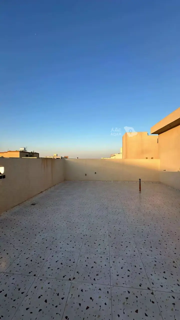 4 bedroom villa in Al Mahdiyyah, Riyadh 11