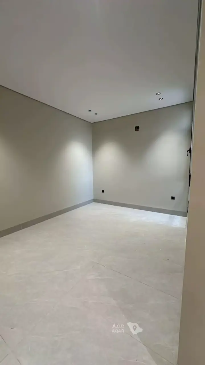 4 bedroom villa in Al Mahdiyyah, Riyadh 10