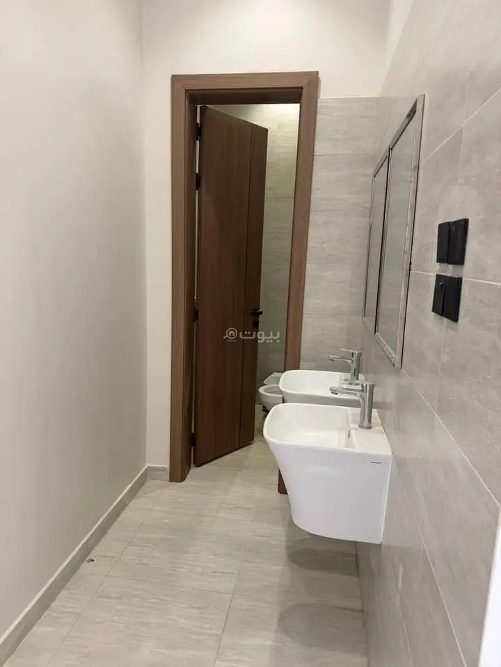4 bedroom villa in Al Janadriyah, Riyadh 3