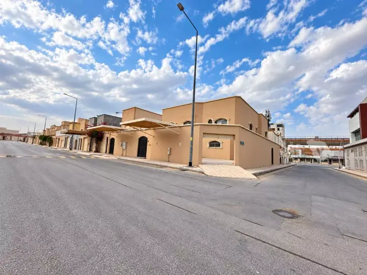7 bedroom villa in Al Jazirah, Riyadh 2