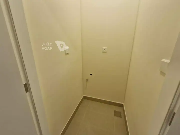 4 bedroom villa in Al Munsiyah, Riyadh 15
