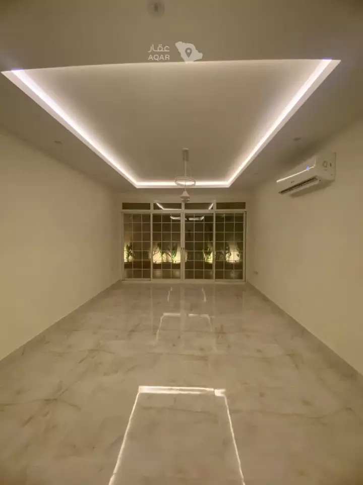 5 bedroom villa in Al Wahah, Riyadh 9