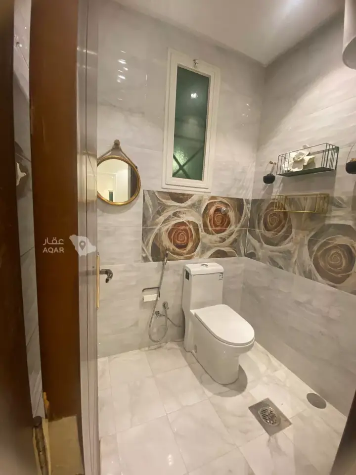 5 bedroom villa in Al Wahah, Riyadh 27