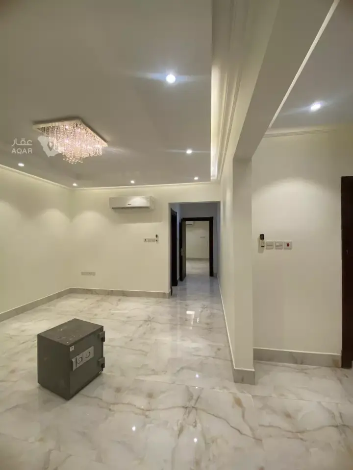 5 bedroom villa in Al Wahah, Riyadh 15
