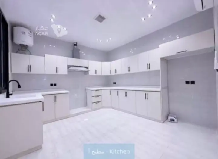 4 bedroom villa in Al Qadisiyah, Riyadh 10