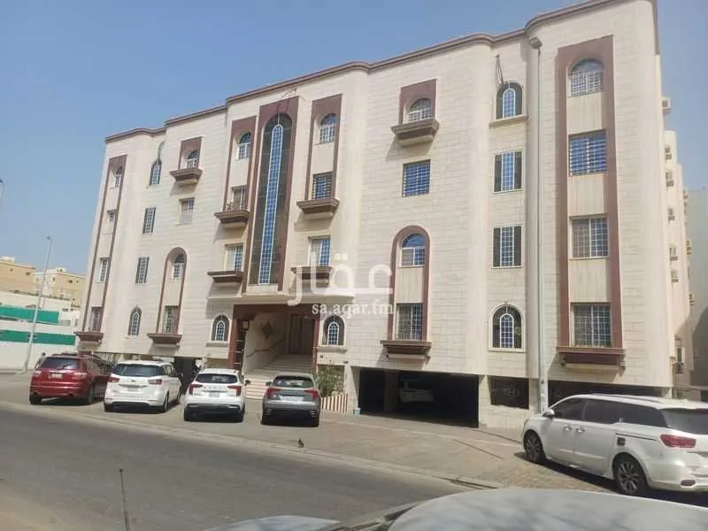 2270 sqm building in Al Ruwais 3
