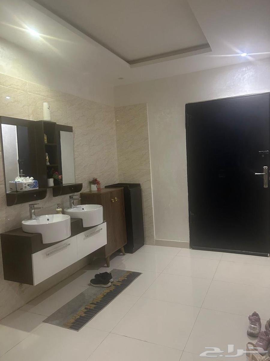 6 bedroom apartment in Dhahrat Laban 9