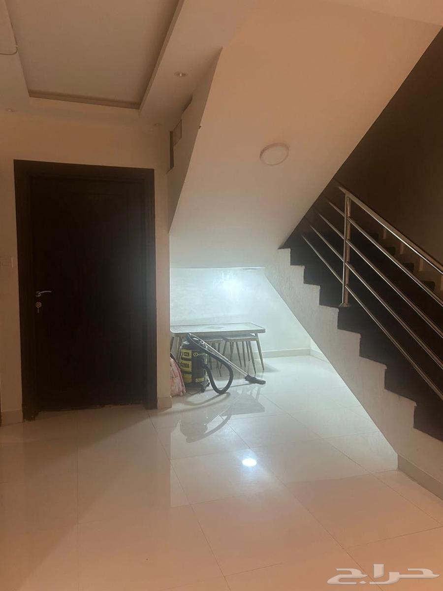6 bedroom apartment in Dhahrat Laban 10