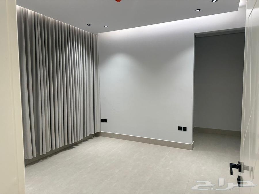 2 bedroom apartment in Al Awali 4