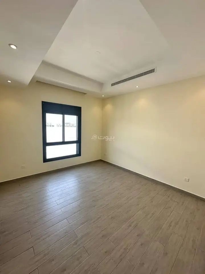 2 bedroom apartment in Al Hamra, Jeddah 4