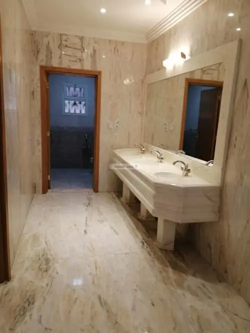 5 bedroom villa in Al Rawabi, Riyadh 2