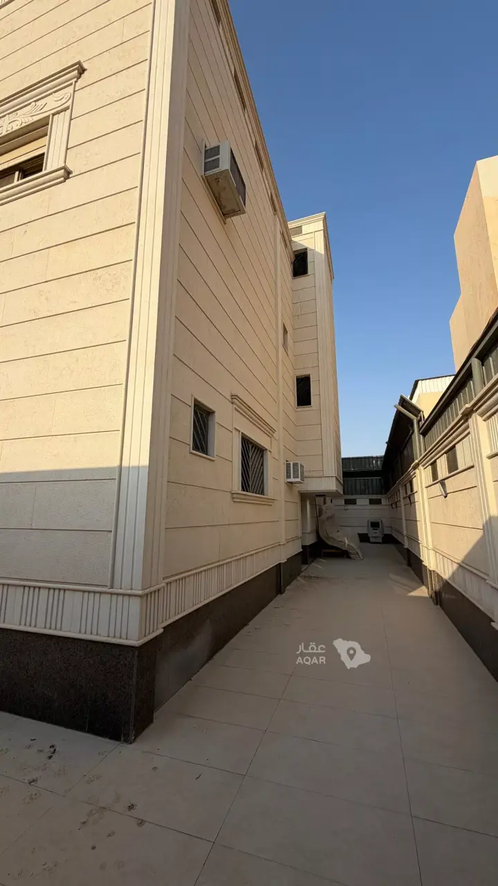 4 bedroom villa in Al Rawabi, Riyadh