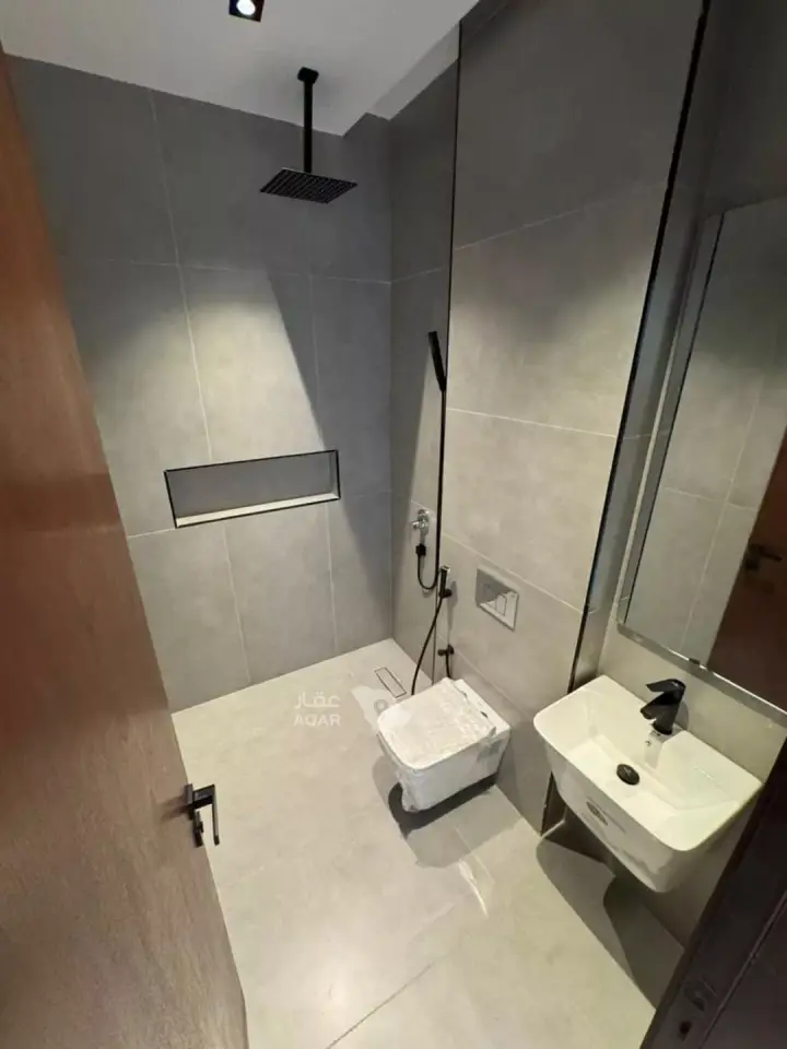 3 bedroom apartment in Al Zahra, Jeddah 8