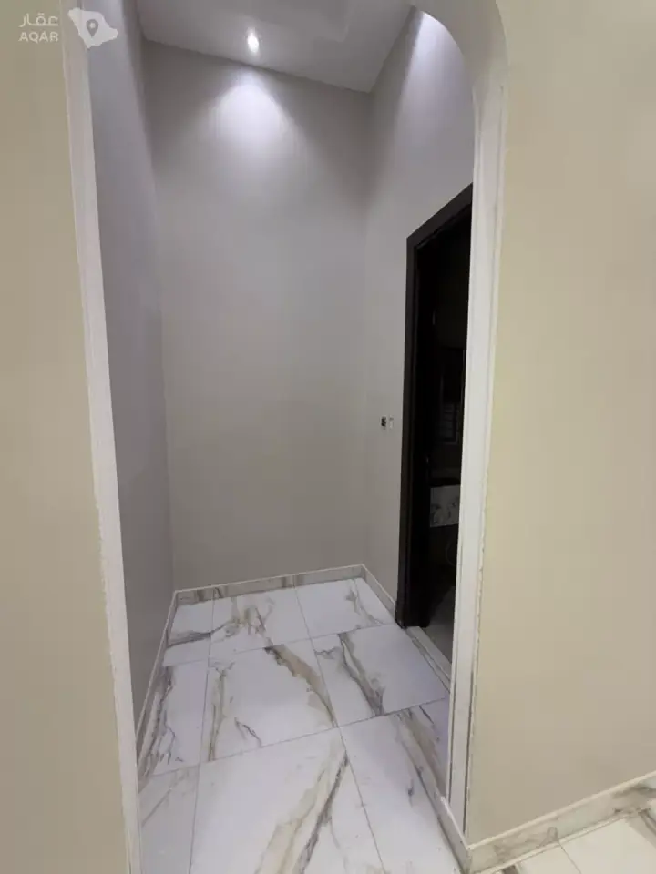 4 bedroom apartment in Abhur North, Jeddah 5