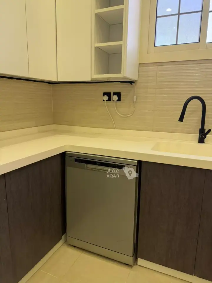 4 bedroom apartment in Abhur North, Jeddah 12