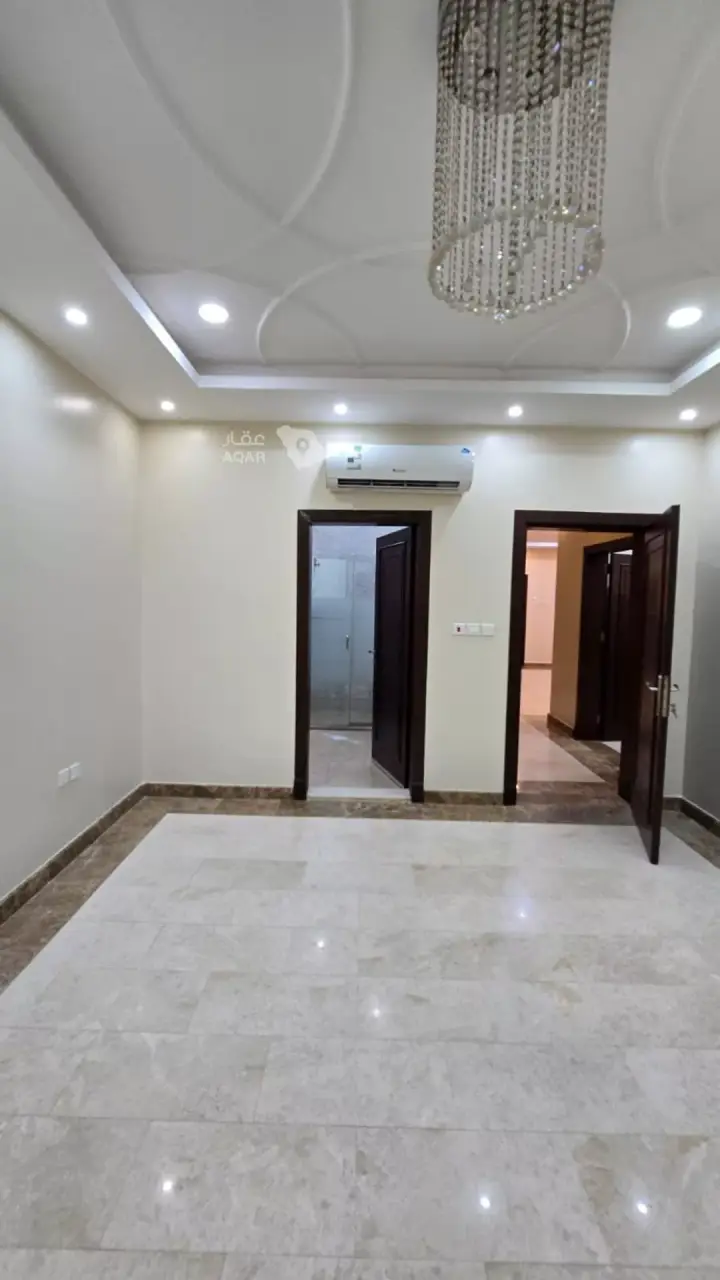 5 bedroom villa in Al Yaqout, Jeddah 11