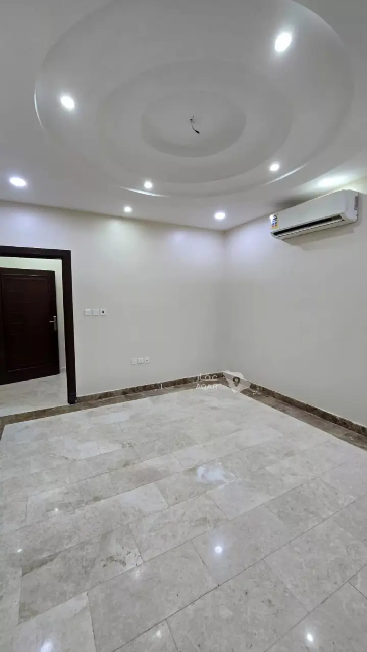 5 bedroom villa in Al Yaqout, Jeddah 12