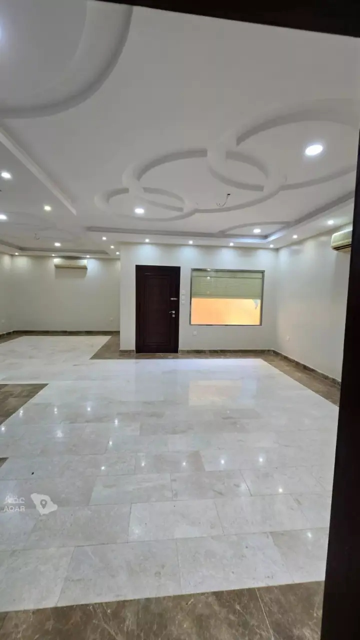 5 bedroom villa in Al Yaqout, Jeddah 6