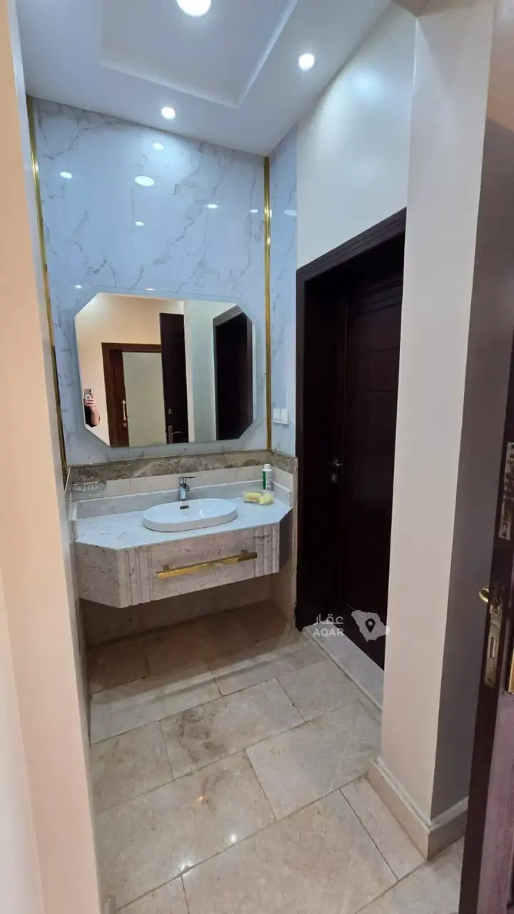 5 bedroom villa in Al Yaqout, Jeddah 3