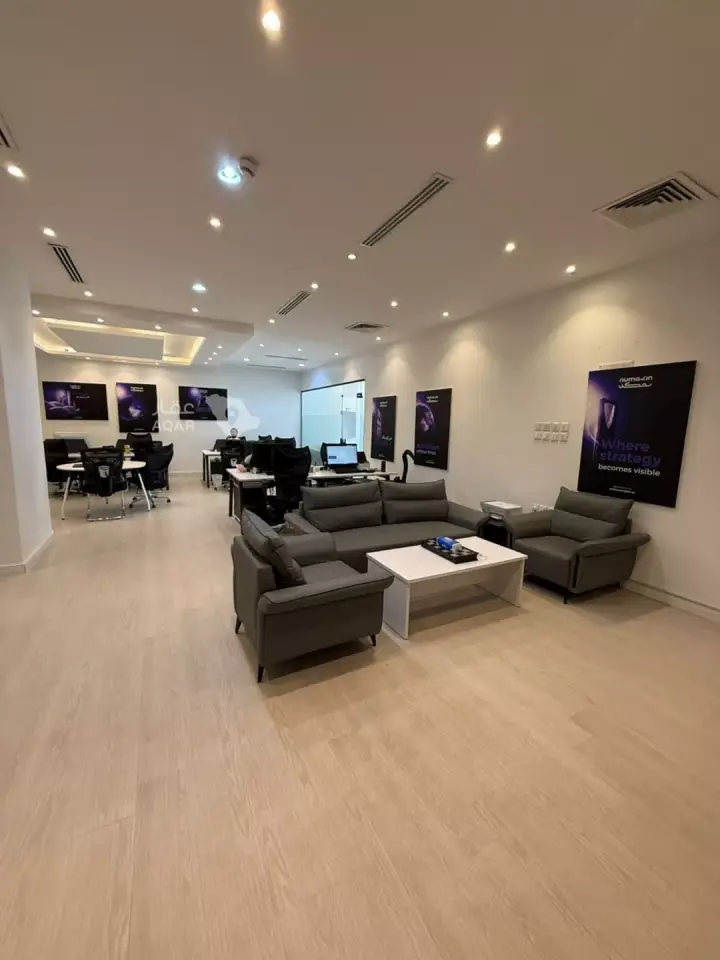 5 bedroom office in Al Yasmin, Riyadh 6