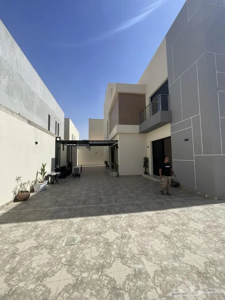 3 bedroom villa in Al Janadriyah, Riyadh 8