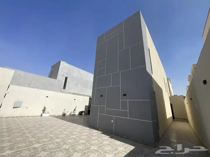 3 bedroom villa in Al Janadriyah, Riyadh 5