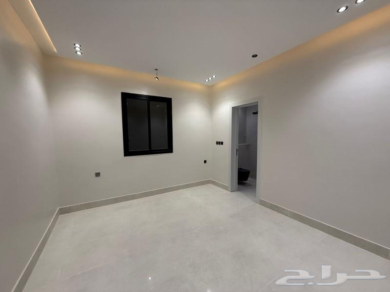 5 bedroom apartment in Al Awali 8