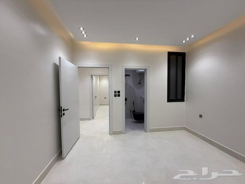 5 bedroom apartment in Al Awali 10
