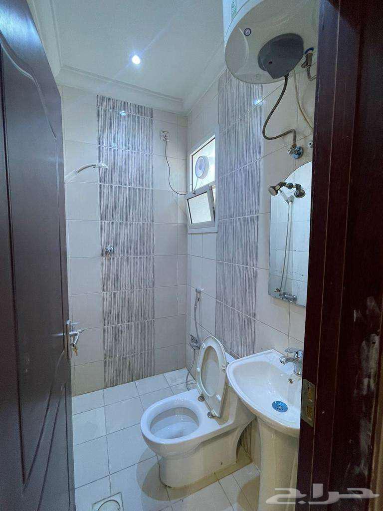 4 bedroom apartment in Al Yasmin 10