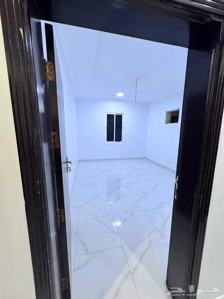 4 bedroom apartment in Al Khadra, Madinah 9