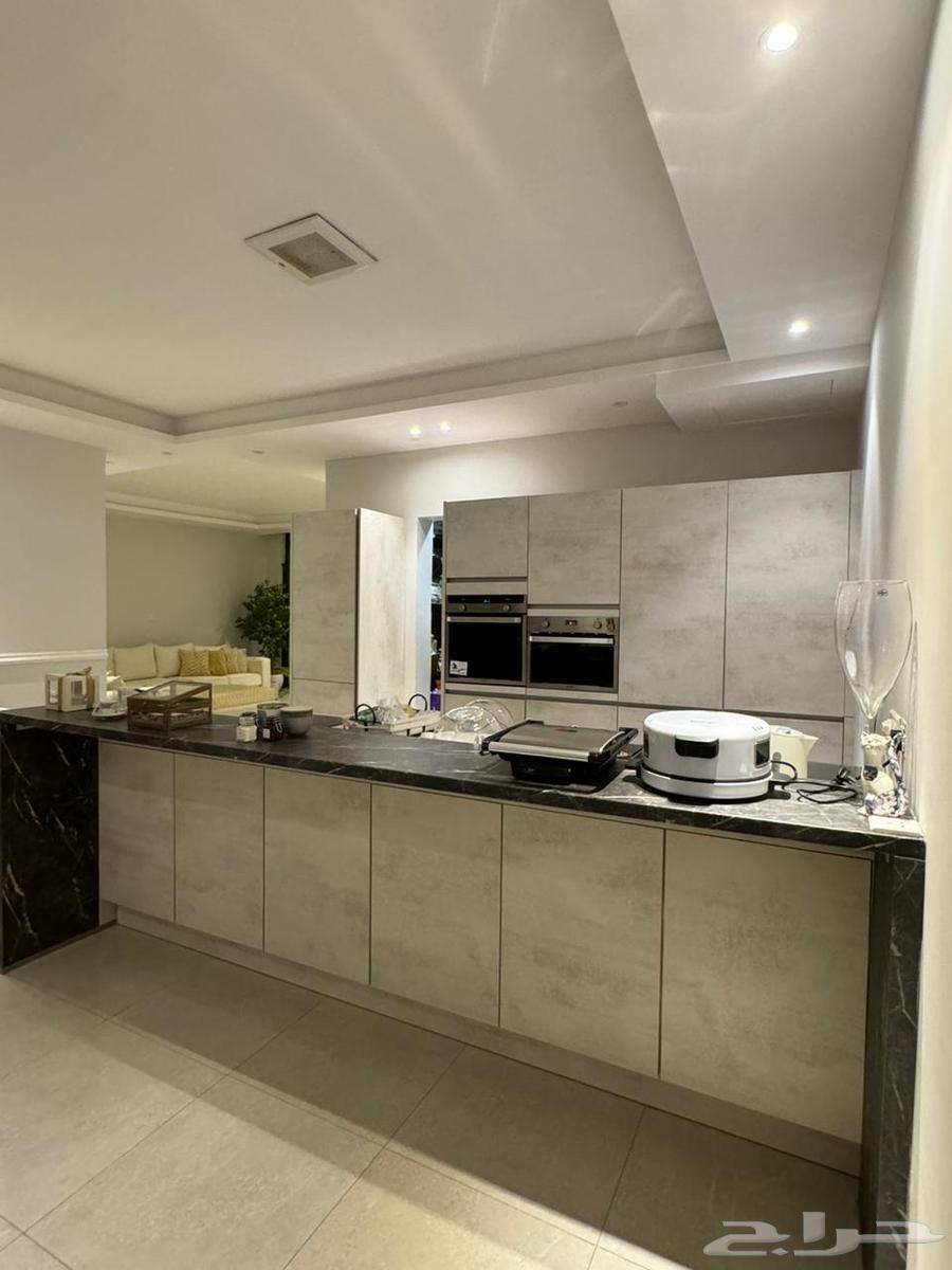 5 bedroom apartment in Al Malqa 8