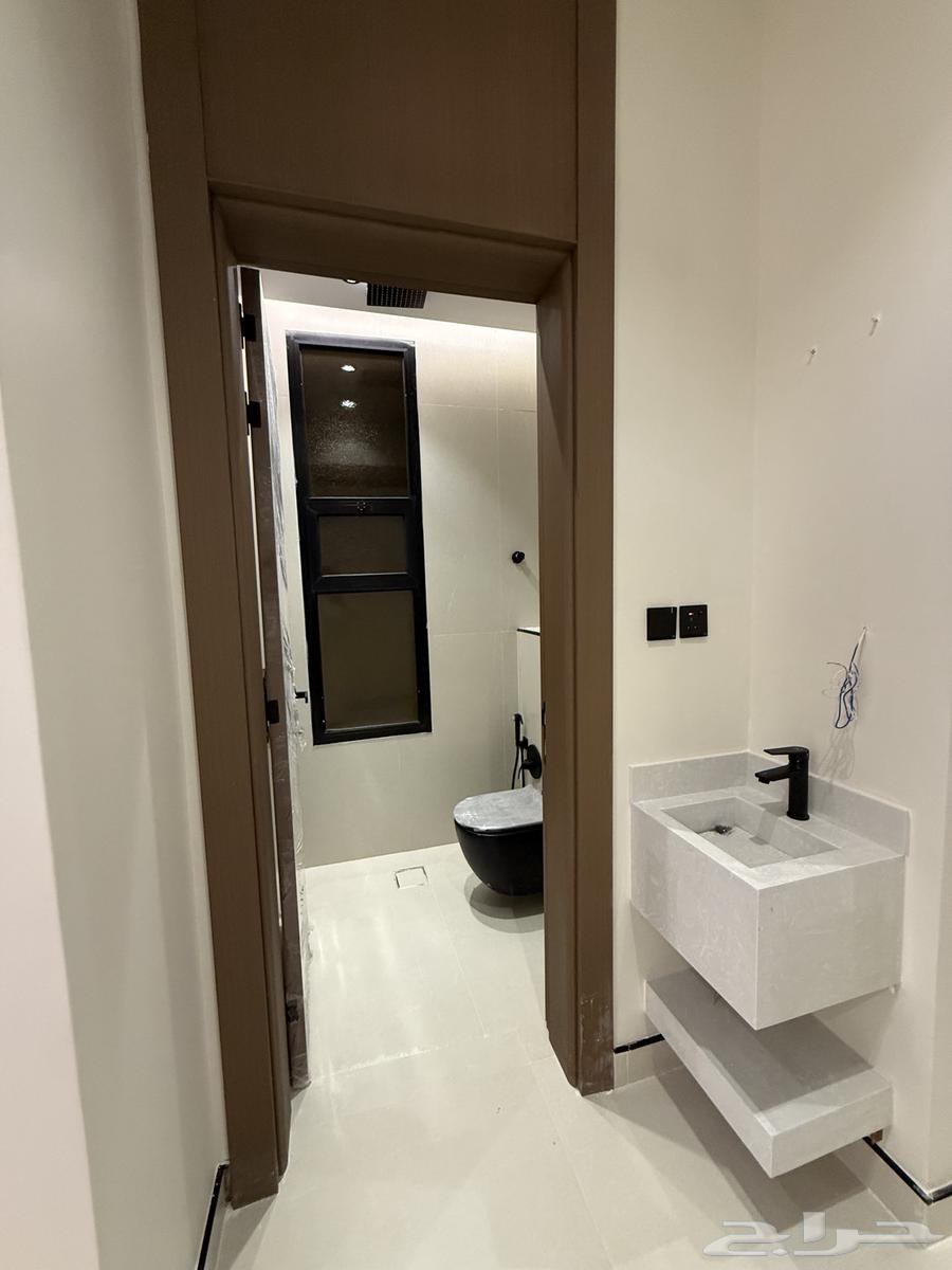 5 bedroom apartment in Al Janadriyah 5