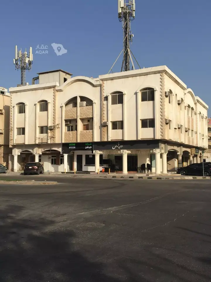 shop in Al Aqrabiyah, Eastern Province 2
