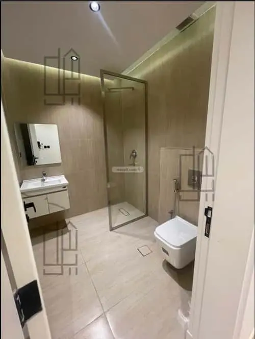 3 bedroom apartment in Ishbiliyah, Riyadh 6