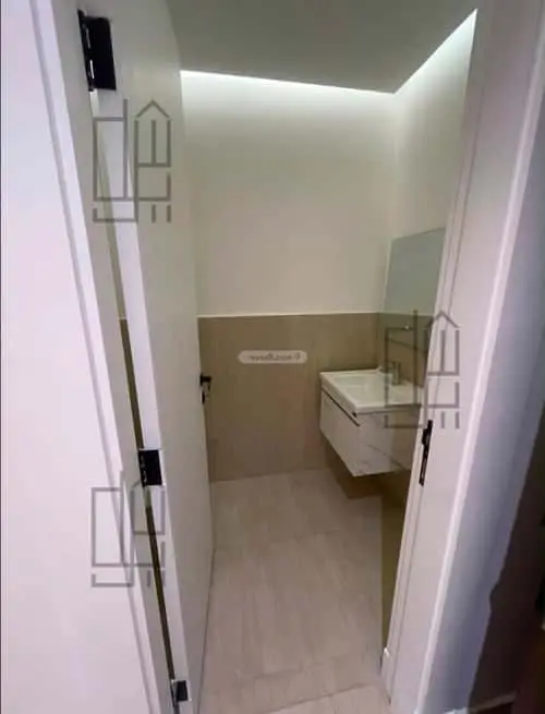 3 bedroom apartment in Ishbiliyah, Riyadh 7