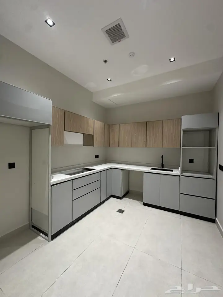 3 bedroom apartment in Al Qadisiyah, Riyadh 5