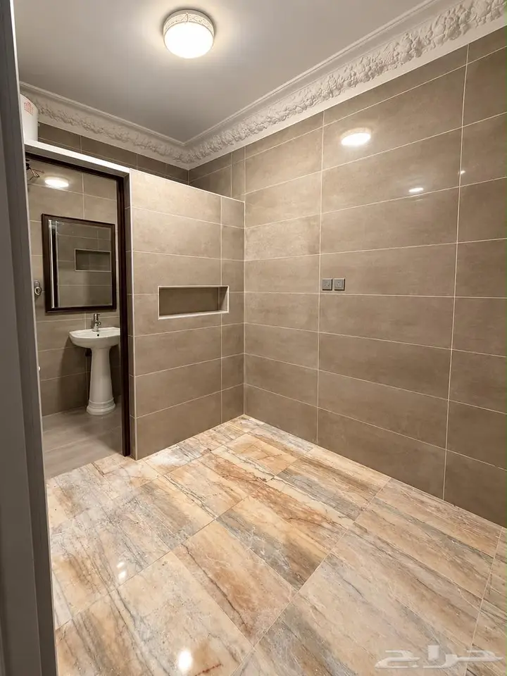 5 bedroom apartment in Al Muhammadiyah, Jeddah 12